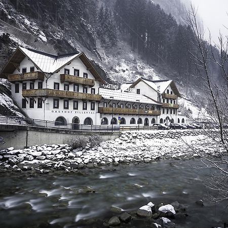 Hostel Chillertal Mayrhofen Bagian luar foto