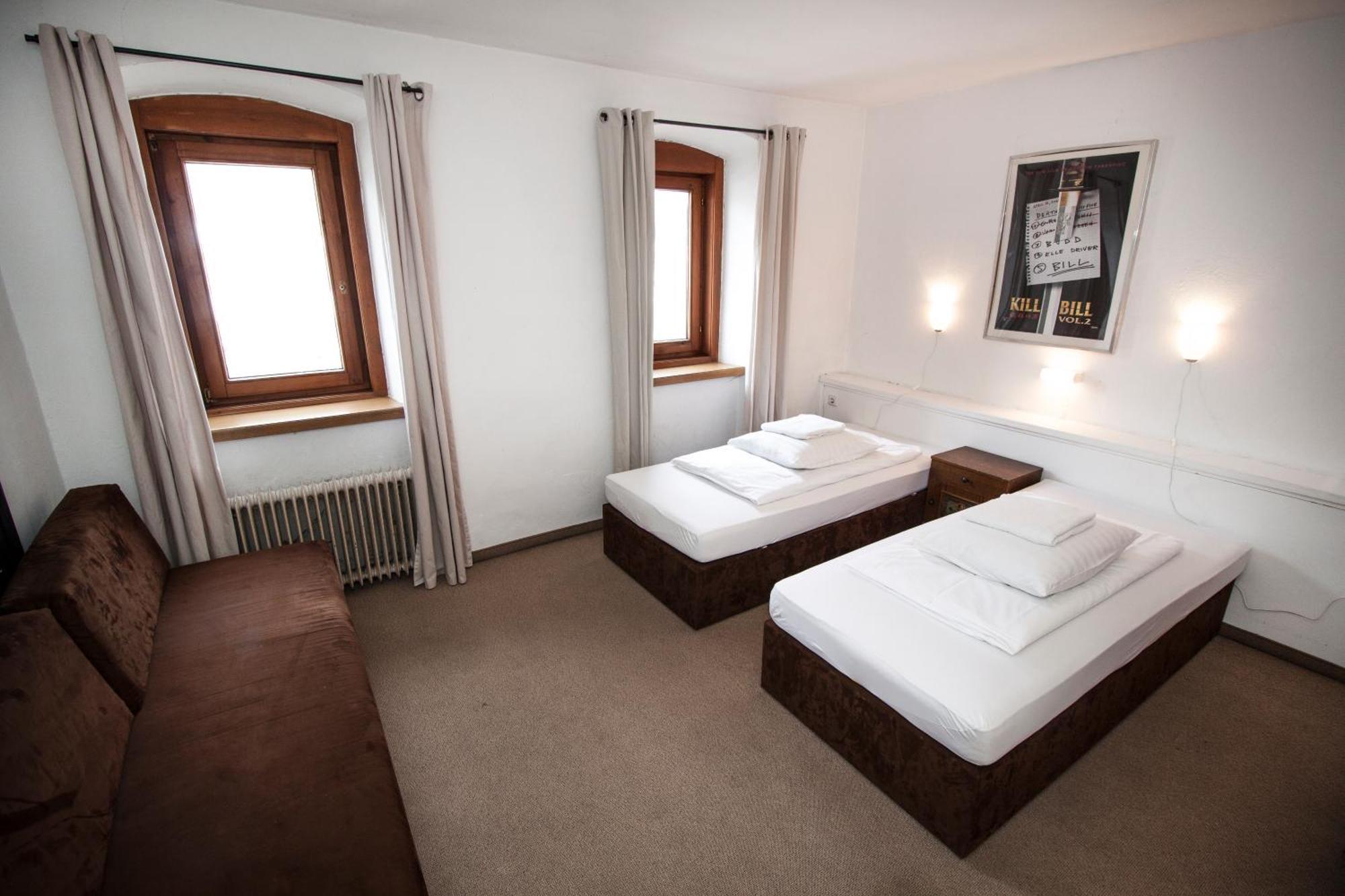 Hostel Chillertal Mayrhofen Ruang foto